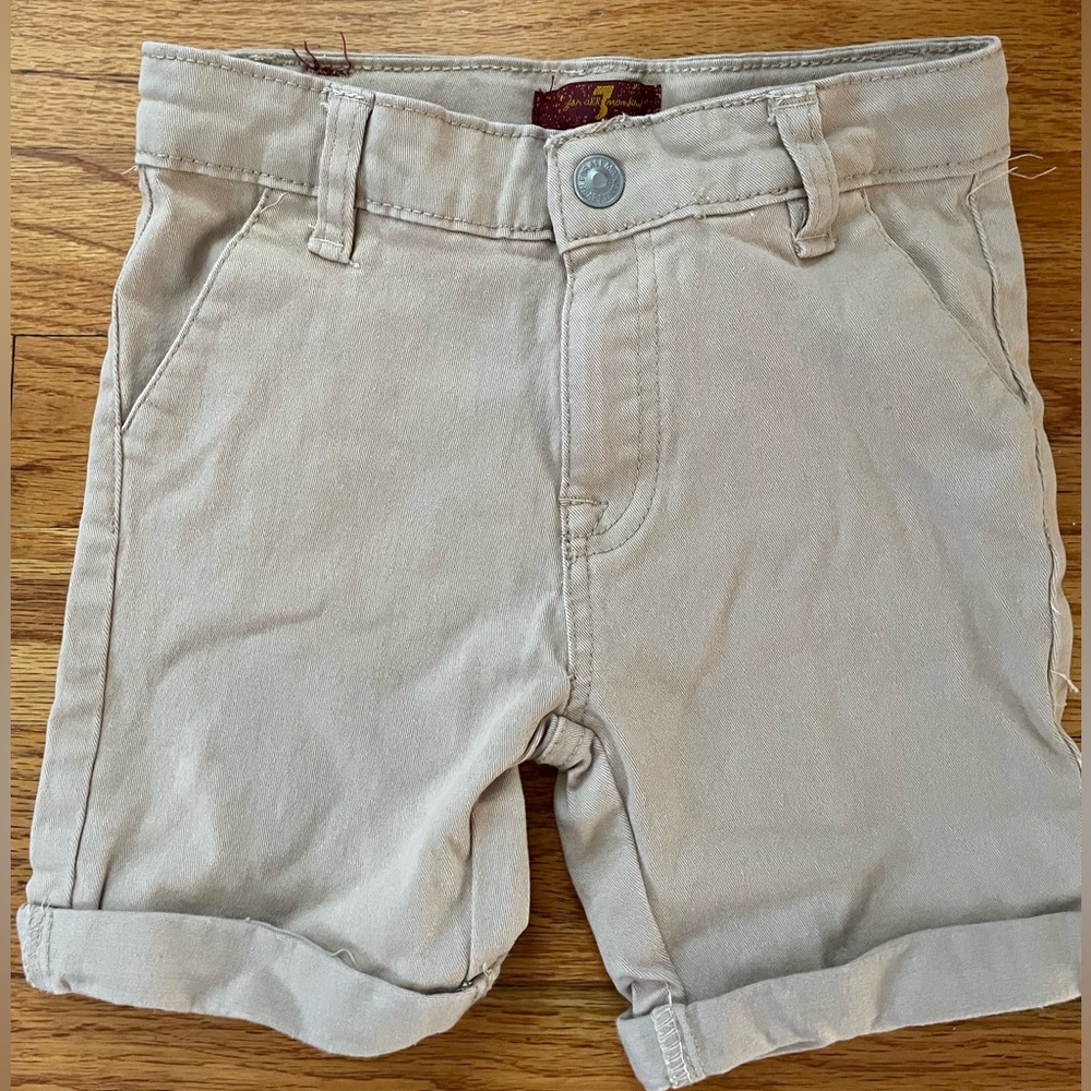 7 For All Mankind boys size 2T khaki shorts